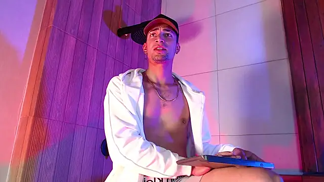 DrakeNeumann online show from October 24, 4:00 am