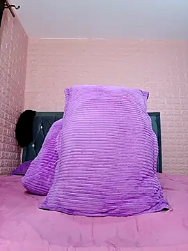 sexybree  online show from May 12, 1:57 am