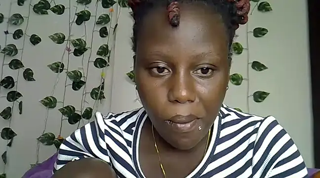Snapshot of sexybree_ chatting on February 21, 3:32 pm sexybree online show from February 21, 3:32 pm