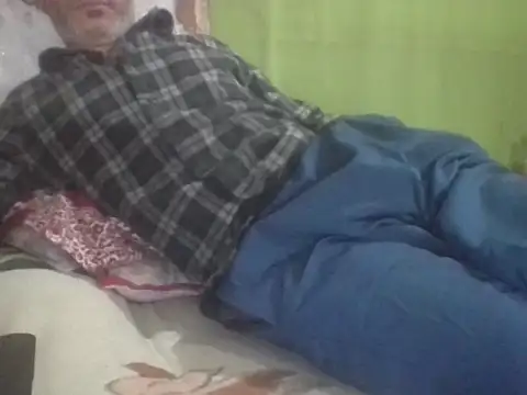 Bangingchick online show from March 2, 3:18 am