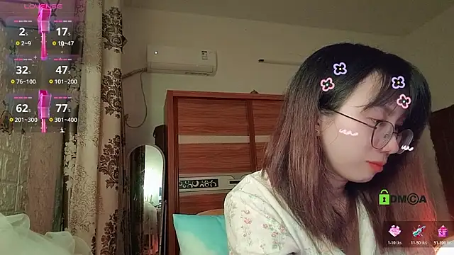 Snapshot of Lili_666 chatting on December 19, 4:42 pm Lili 666 online show from December 19, 4:42 pm