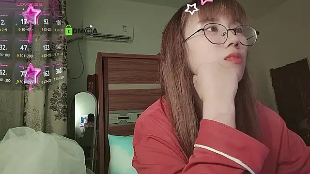 Lili 666 online show from April 6, 6:09 pm