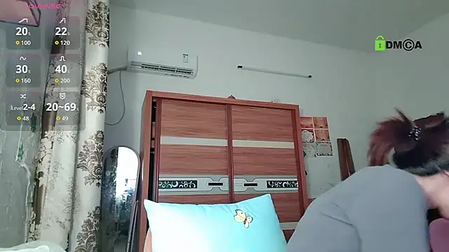 Snapshot of Lili_666 chatting on October 18, 11:12 am Lili 666 online show from October 18, 11:12 am