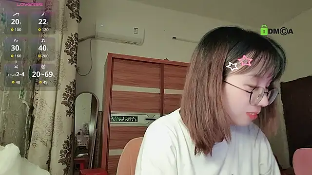 Snapshot of Lili_666 chatting on September 18, 4:32 pm Lili 666 online show from September 18, 4:32 pm