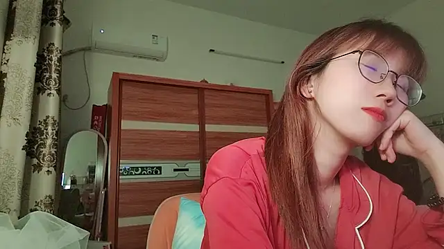 Lili 666 online show from May 6, 7:51 pm