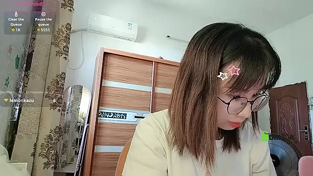 Snapshot of Lili_666 chatting on September 22, 7:36 am Lili 666 online show from September 22, 7:36 am