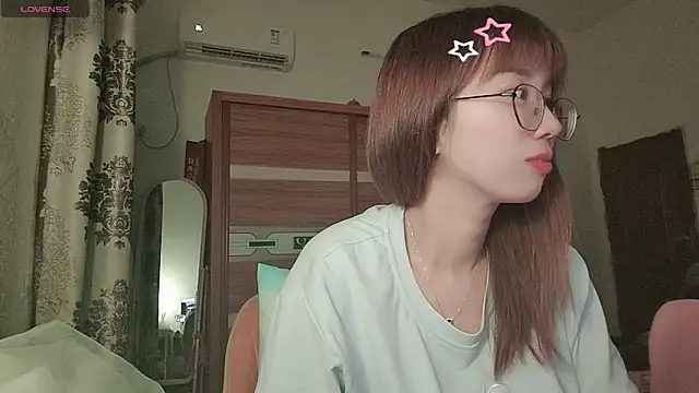 Lili 666 online show from April 20, 3:35 pm