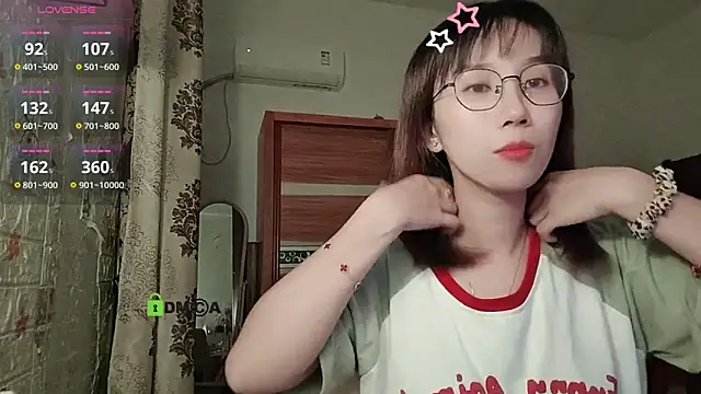 Snapshot of Lili_666 chatting on September 14, 5:35 pm Lili 666 online show from September 14, 5:35 pm