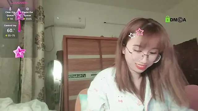 Lili 666 online show from February 7, 6:05 pm