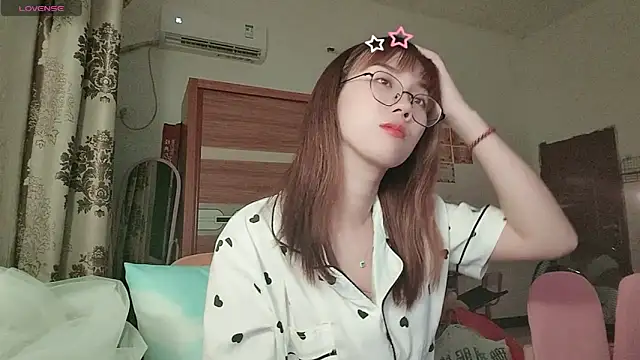 Lili 666 online show from April 19, 2:29 pm