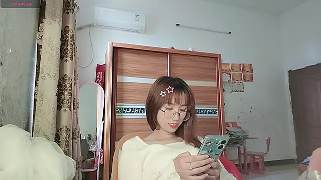Lili 666 online show from April 24, 8:27 am