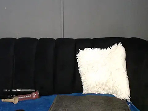 CREAMYCUPCAKExxx online show from March 8, 2:04 am