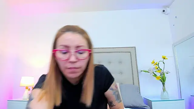 IsisDuzan online show from March 8, 7:53 pm