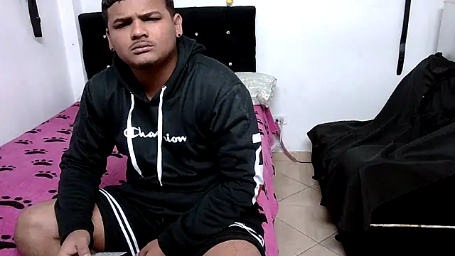 Snapshot of Boycuriousxxx chatting on March 3, 10:44 am Boycuriousxxx online show from March 3, 10:44 am