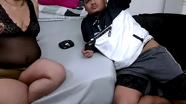 Snapshot of Boycuriousxxx chatting on February 22, 11:12 am Boycuriousxxx online show from February 22, 11:12 am