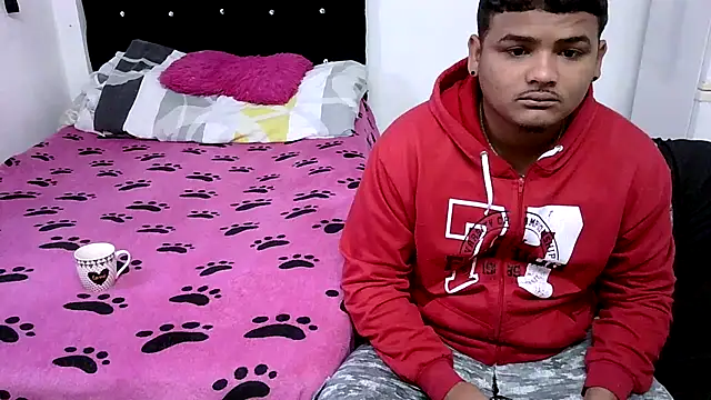 Snapshot of Boycuriousxxx chatting on February 28, 11:21 am Boycuriousxxx online show from February 28, 11:21 am