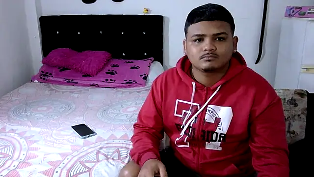 Snapshot of Boycuriousxxx chatting on February 21, 11:01 am Boycuriousxxx online show from February 21, 11:01 am