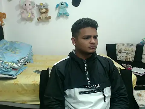 Boycuriousxxx online show from March 18, 10:50 am
