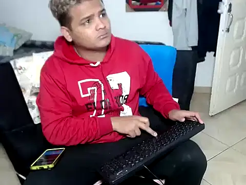 Boycuriousxxx online show from October 19, 12:41 pm