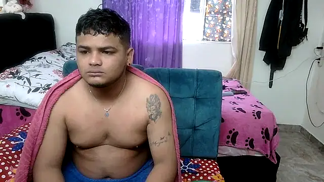 Snapshot of Boycuriousxxx chatting on July 18, 12:36 pm Boycuriousxxx online show from July 18, 12:36 pm