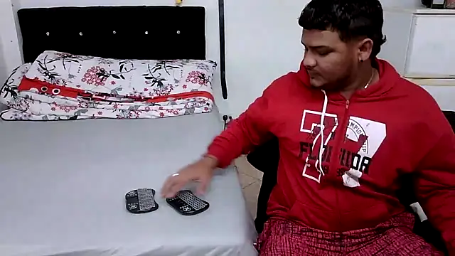 Boycuriousxxx online show from March 24, 11:54 am