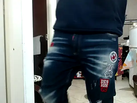 Boycuriousxxx online show from December 3, 5:01 pm