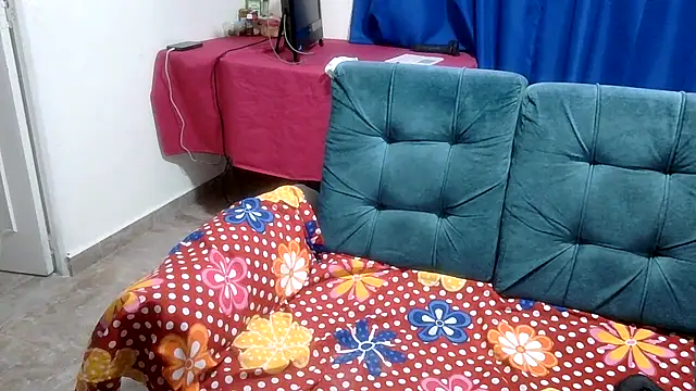 Snapshot of Boycuriousxxx chatting on July 8, 10:38 am Boycuriousxxx online show from July 8, 10:38 am