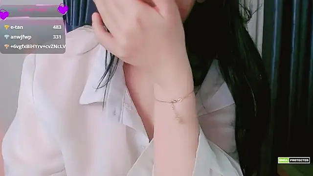 Snapshot of Na_baby chatting on December 2, 7:04 pm Na baby online show from December 2, 7:04 pm