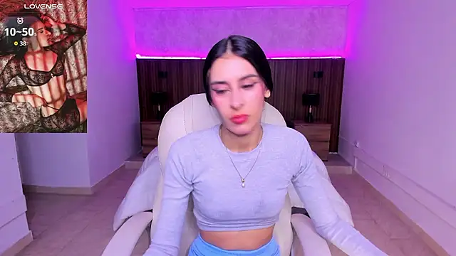 karlaa james online show from February 10, 11:09 am