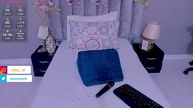 Chleo   online show from April 18, 1:57 pm