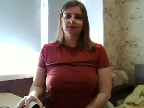 Snapshot of LateKot32 chatting on February 20, 10:37 am LateKot32 online show from February 20, 10:37 am