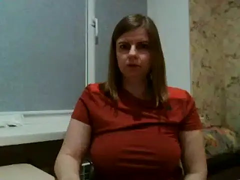 Snapshot of LateKot32 chatting on February 19, 4:00 pm LateKot32 online show from February 19, 4:00 pm