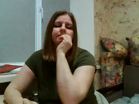 Snapshot of LateKot32 chatting on January 26, 1:47 pm LateKot32 online show from January 26, 1:47 pm