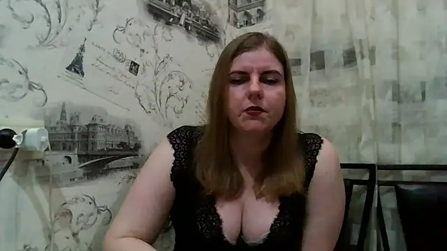 Snapshot of LateKot32 chatting on October 4, 7:15 pm LateKot32 online show from October 4, 7:15 pm