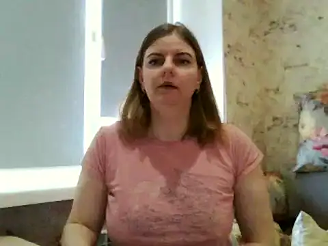 Snapshot of LateKot32 chatting on February 13, 7:56 am LateKot32 online show from February 13, 7:56 am