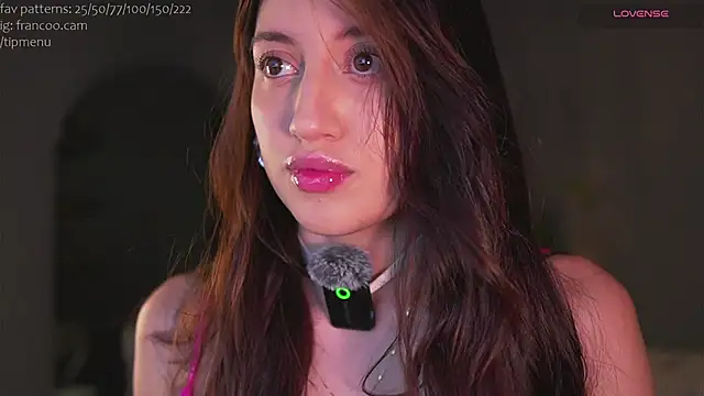 Snapshot of eimy22 chatting on March 12, 10:17 pm eimy22 online show from March 12, 10:17 pm