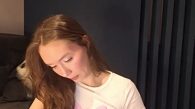 KateVon online show from March 3, 7:48 am