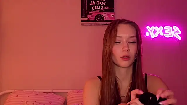 Snapshot of KateVon chatting on November 30, 9:59 pm KateVon online show from November 30, 9:59 pm