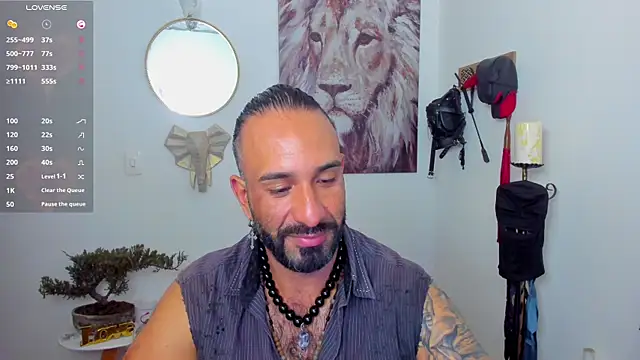 Snapshot of mr_maik chatting on January 21, 12:50 pm mr maik online show from January 21, 12:50 pm