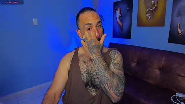 Snapshot of mr_maik chatting on October 9, 8:09 pm mr maik online show from October 9, 8:09 pm