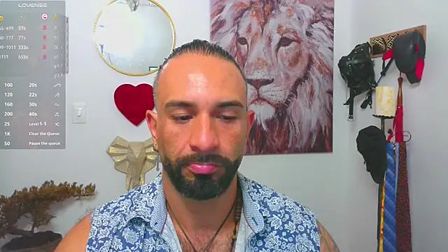 Snapshot of mr_maik chatting on March 9, 10:08 am mr maik online show from March 9, 10:08 am