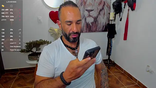 Snapshot of mr_maik chatting on February 18, 2:38 pm mr maik online show from February 18, 2:38 pm