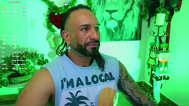 Snapshot of mr_maik chatting on March 17, 1:50 pm mr maik online show from March 17, 1:50 pm