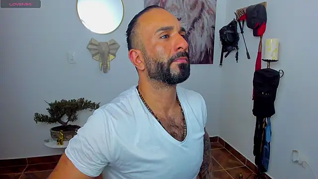 Snapshot of mr_maik chatting on January 23, 4:26 pm mr maik online show from January 23, 4:26 pm