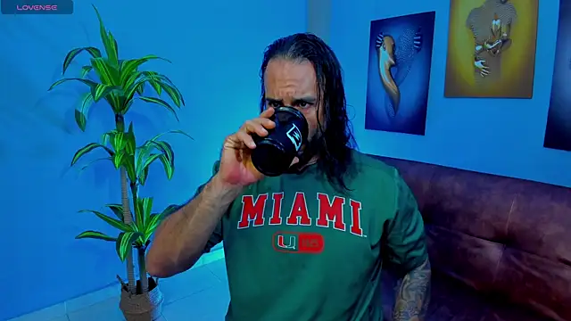 mr maik online show from November 11, 9:09 pm