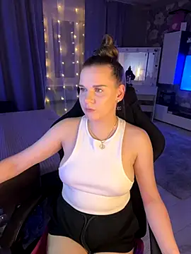 Lexi noah online show from December 4, 8:52 pm