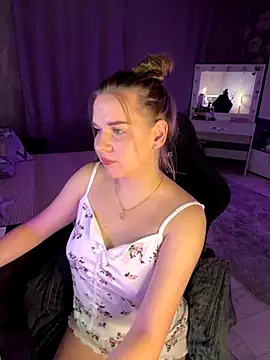 Lexi noah online show from September 24, 9:43 pm