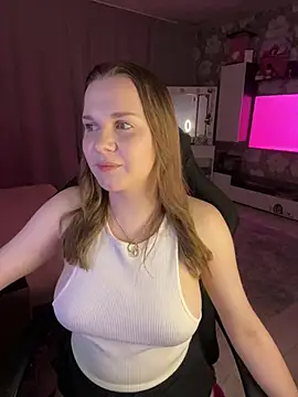 Lexi noah online show from April 5, 10:27 pm