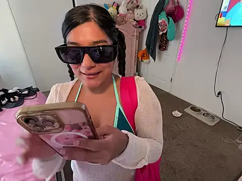 Onlypawzz online show from June 12, 6:27 pm