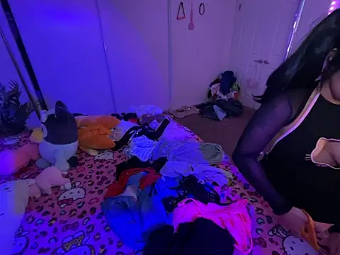 Onlypawzz online show from February 18, 2:42 am